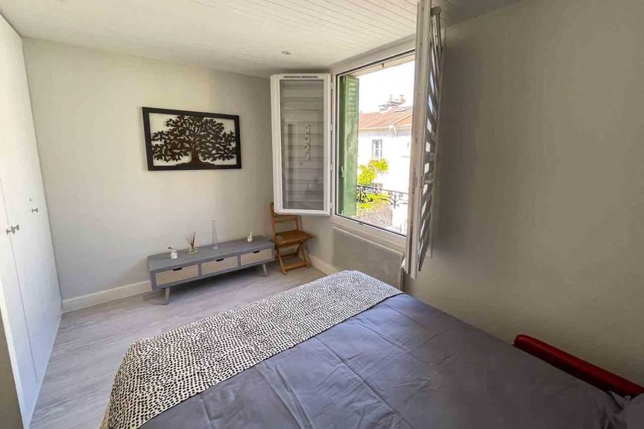 Charming Townhouse With Garden In The City Of Love Παρίσι Εξωτερικό φωτογραφία